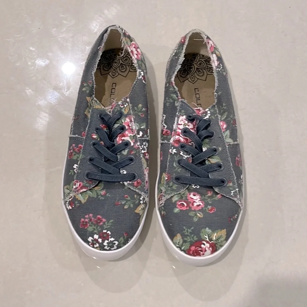 Colorado Elven Grey Floral Canvas - Picture 2 of 7